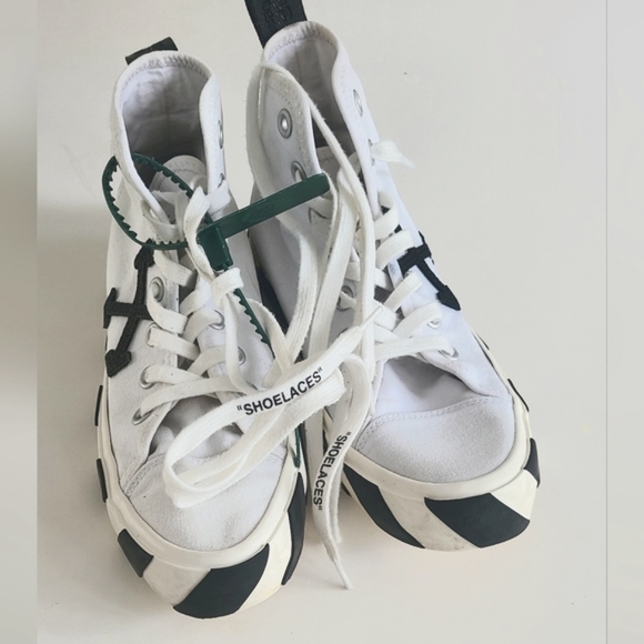 Off-white converse - Picture 2 of 9